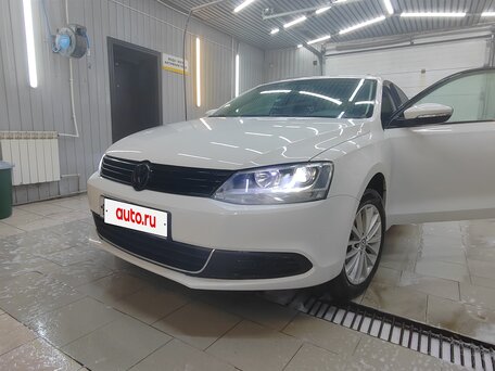 2012 Volkswagen Jetta VI, белый, 825000 рублей, вид 3