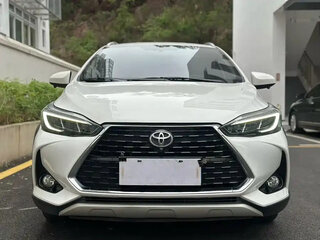 2023 Toyota Yaris L XP150 Рестайлинг, белый, 1270333 рублей, вид 2