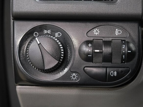 2011 Lada (ВАЗ) Priora I, серебристый, 299000 рублей - вид 20
