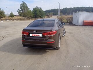 2016 Kia Rio III Рестайлинг, коричневый, 650000 рублей, вид 4