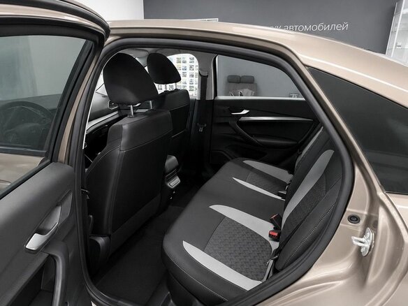 2026 Lada (ВАЗ) Vesta I Рестайлинг (NG), коричневый, 1705000 рублей - вид 12