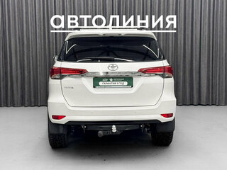 2017 Toyota Fortuner II, белый, 3000000 рублей, вид 5