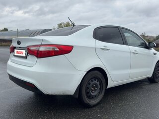 2012 Kia Rio III, белый, 500000 рублей, вид 5