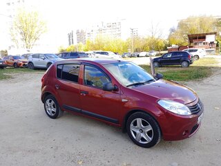 2012 Renault Sandero I, красный, 460000 рублей, вид 2