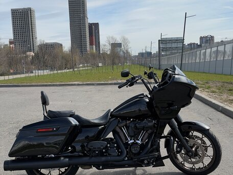 2023 Harley-Davidson Road Glide, чёрный, 2099000 рублей, вид 1