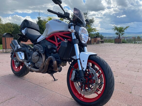 2015 Ducati Monster 821, белый, 599000 рублей