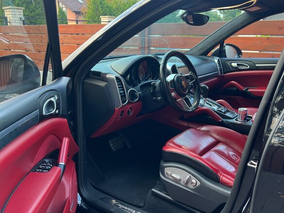 2015 Porsche Cayenne S Diesel II Рестайлинг (958), чёрный, 3300000 рублей - вид 8