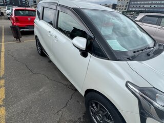 2021 Toyota Sienta II Рестайлинг, белый, 1630000 рублей, вид 4