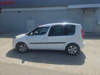 2008 Skoda Roomster I, белый, 1100000 рублей, вид 4