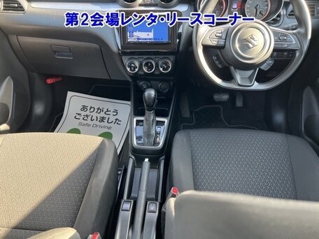 2023 Suzuki Swift V Рестайлинг, серебристый, 816000 рублей, вид 5