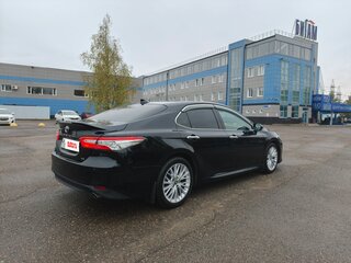 2018 Toyota Camry VIII (XV70), чёрный, 2930000 рублей, вид 4