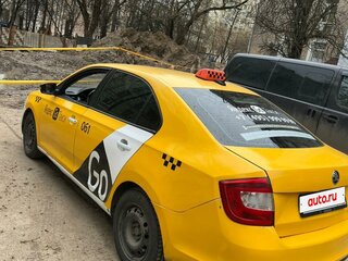 2017 Skoda Rapid I, жёлтый, 450000 рублей, вид 2