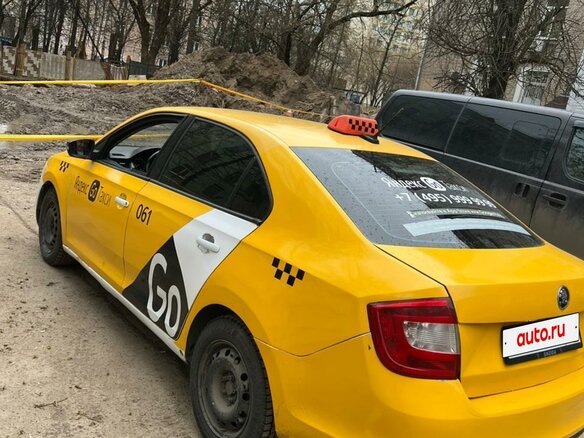 2017 Skoda Rapid I, жёлтый, 450000 рублей - вид 1