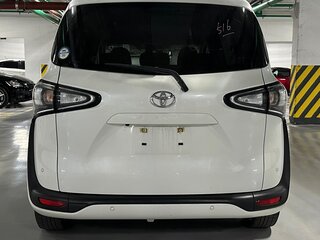 2021 Toyota Sienta II Рестайлинг, белый, 1399000 рублей, вид 5