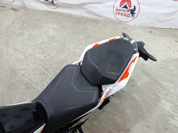 2022 KTM 390 Duke, белый, 480000 рублей - вид 18