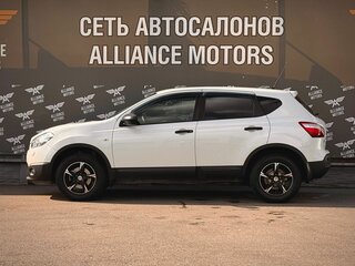 2013 Nissan Qashqai I Рестайлинг, белый, 990000 рублей, вид 4
