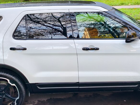 2014 Ford Explorer Sport V, белый, 2199999 рублей - вид 2