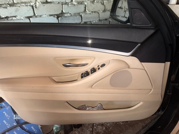 2012 BMW 5 серии 520i VI (F10/F11/F07), чёрный, 1550000 рублей - вид 10