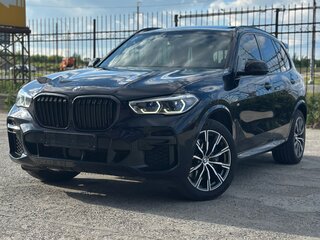 2021 BMW X5 30d IV (G05/G18), чёрный, 6500000 рублей, вид 2