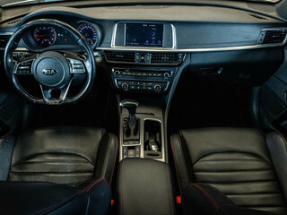 2019 Kia Optima IV Рестайлинг, белый, 2184000 рублей, вид 5