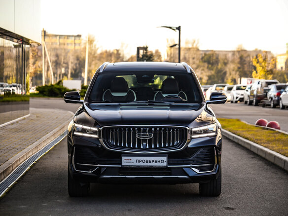 2023 Geely Monjaro I, чёрный, 3099777 рублей - вид 3