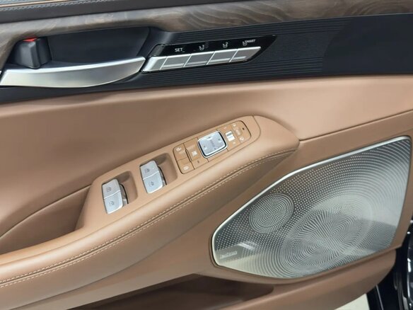 2020 Genesis G90 I Рестайлинг, чёрный, 4900000 рублей - вид 22