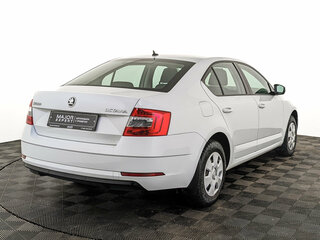2020 Skoda Octavia III (A7) Рестайлинг, белый, 1845000 рублей, вид 5