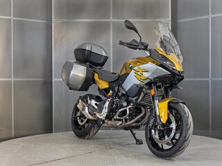 2021 BMW F 900 XR, жёлтый, 1099000 рублей, вид 2