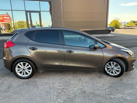 2018 Kia Ceed II Рестайлинг, коричневый, 1360000 рублей, вид 5