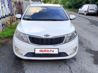 2014 Kia Rio 6-speed III, белый, 1250000 рублей, вид 2