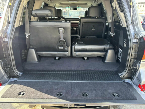 2011 Lexus LX 570 III, серебристый, 2970000 рублей - вид 34