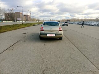 2006 Renault Megane II Рестайлинг, бежевый, 390000 рублей, вид 4