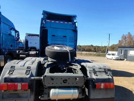 2023 Sinotruk Sitrak C7H, синий, 8900000 рублей, вид 3