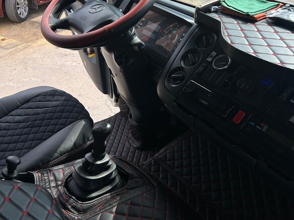 2001 Mercedes-Benz Atego, белый, 1550000 рублей - вид 9