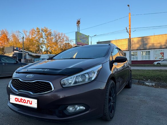 2013 Kia Ceed II, коричневый, 790000 рублей - вид 4