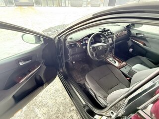 2013 Toyota Camry VII (XV50), чёрный, 1300000 рублей, вид 3