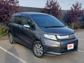 2014 Honda Freed I Рестайлинг, серый, 1200000 рублей, вид 3