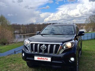 2015 Toyota Land Cruiser Prado 150 Series Рестайлинг 1, чёрный, 3850000 рублей, вид 3