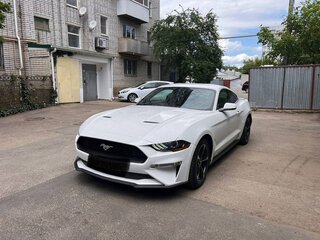 2018 Ford Mustang VI Рестайлинг, белый, 1500000 рублей, вид 1
