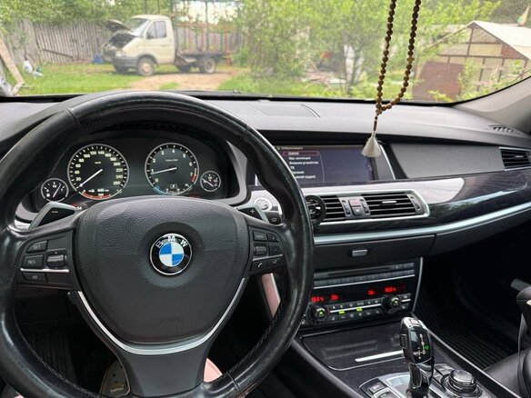 2011 BMW 5 серии Gran Turismo 550i xDrive VI (F10/F11/F07), серый, 1500000 рублей - вид 6