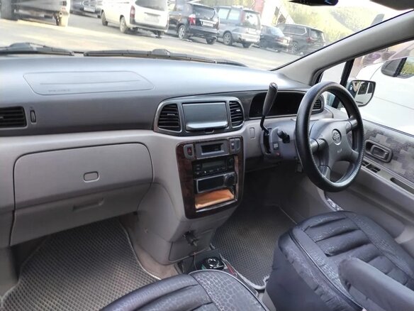 2000 Nissan Liberty, серый, 320000 рублей - вид 2