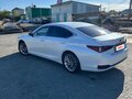 2021 Lexus ES 300h VII, белый, 4110000 рублей - вид 5