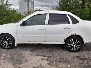 2015 Lada (ВАЗ) Granta I, белый, 230000 рублей, вид 2