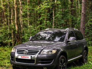 2009 Volkswagen Touareg I Рестайлинг, чёрный, 1000000 рублей, вид 1