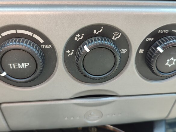 2010 Lada (ВАЗ) Priora I, серый, 330000 рублей - вид 13