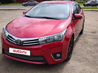 2013 Toyota Corolla XI (E160, E170, E180), красный, 985000 рублей, вид 2