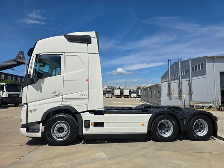 2026 Volvo FH, белый, 23500000 рублей, вид 2