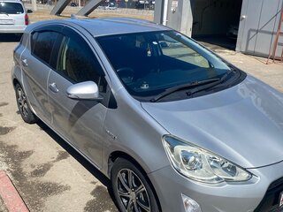 2015 Toyota Aqua I Рестайлинг, серый, 1050000 рублей, вид 5