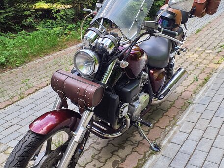 1988 Honda Magna, красный, 560000 рублей, вид 1