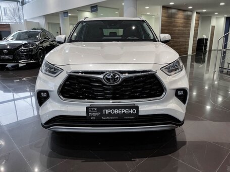 Toyota Highlander IV (XU70)
